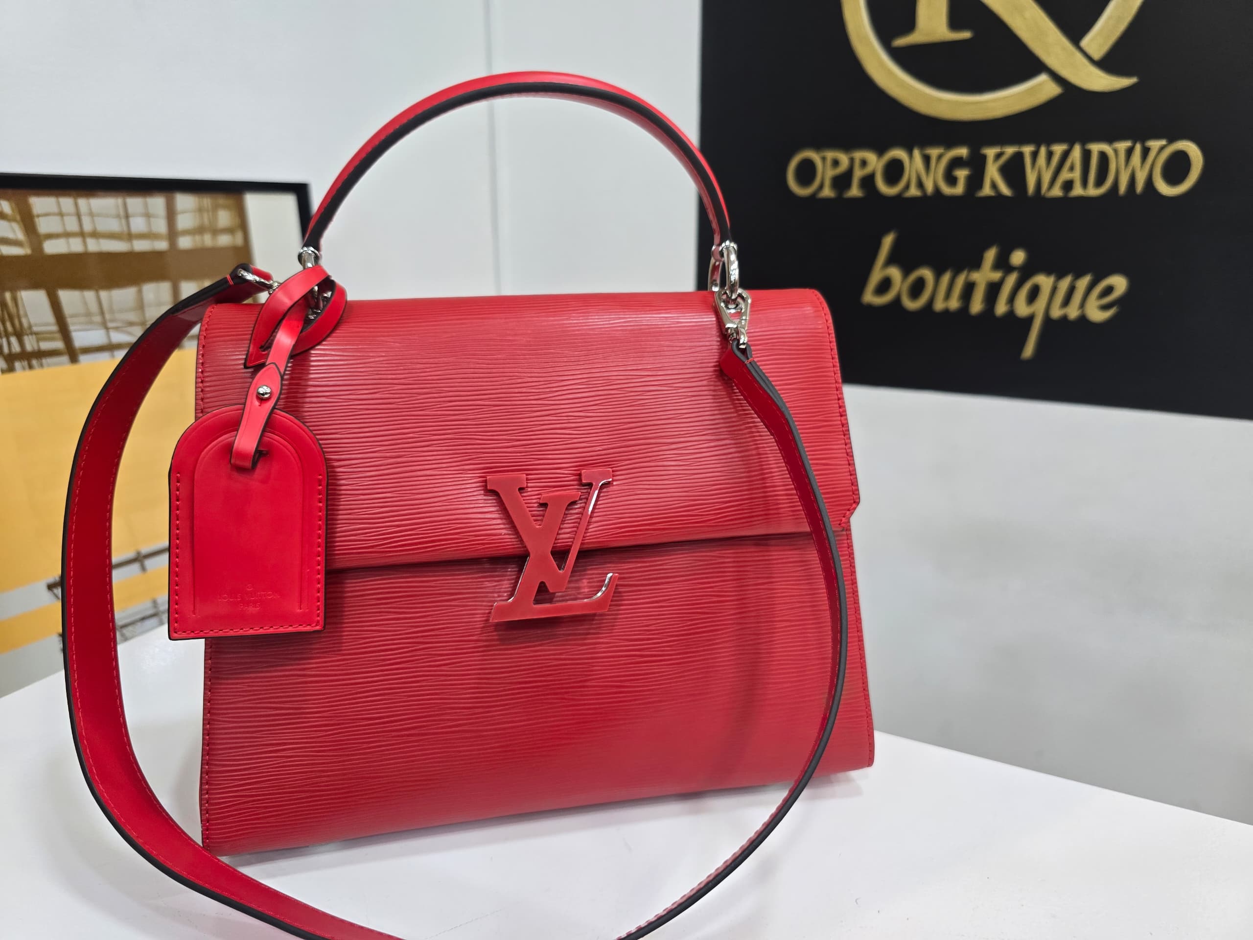 LOUIS VUITTON