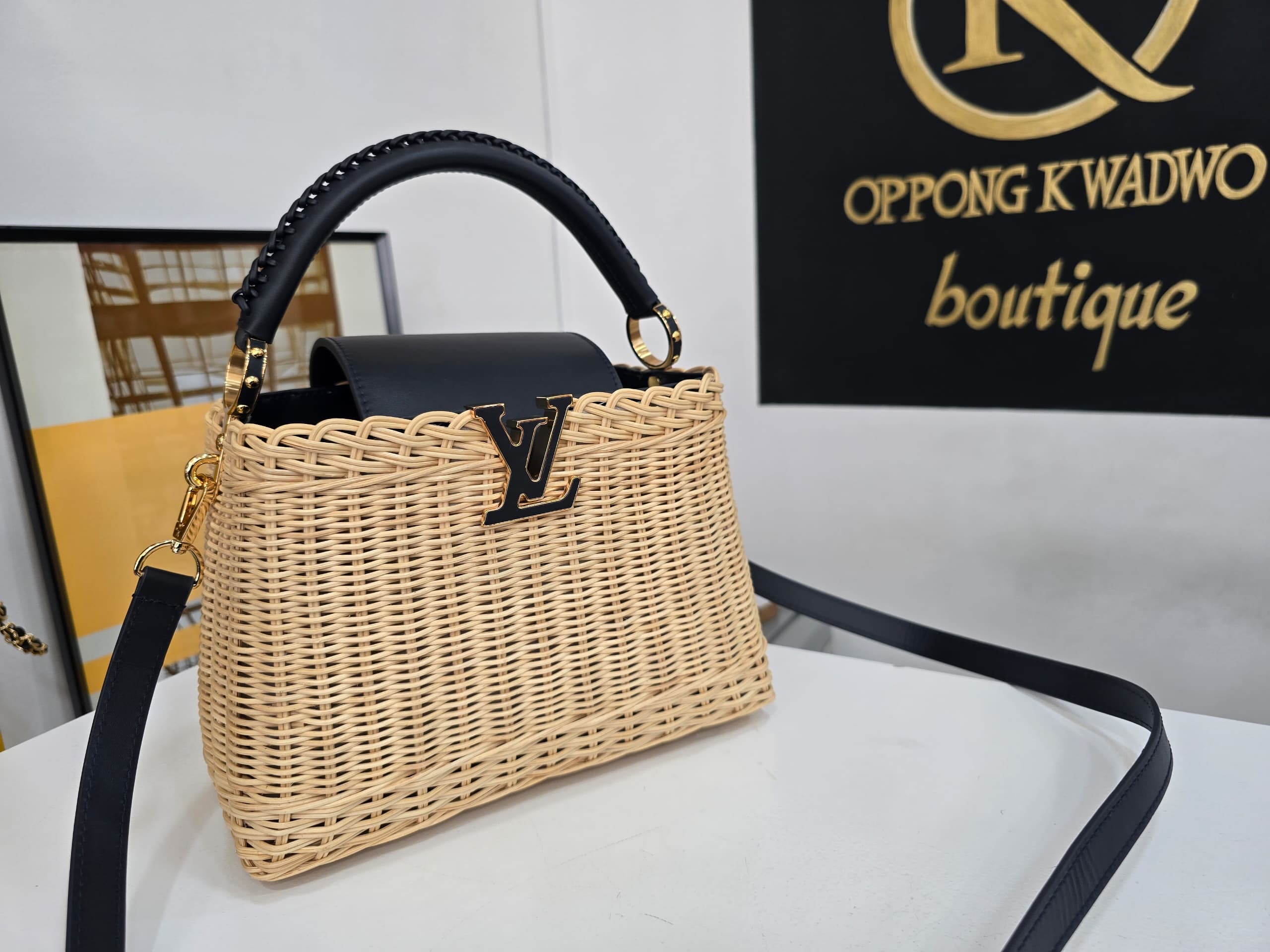 LOUIS VUITTON