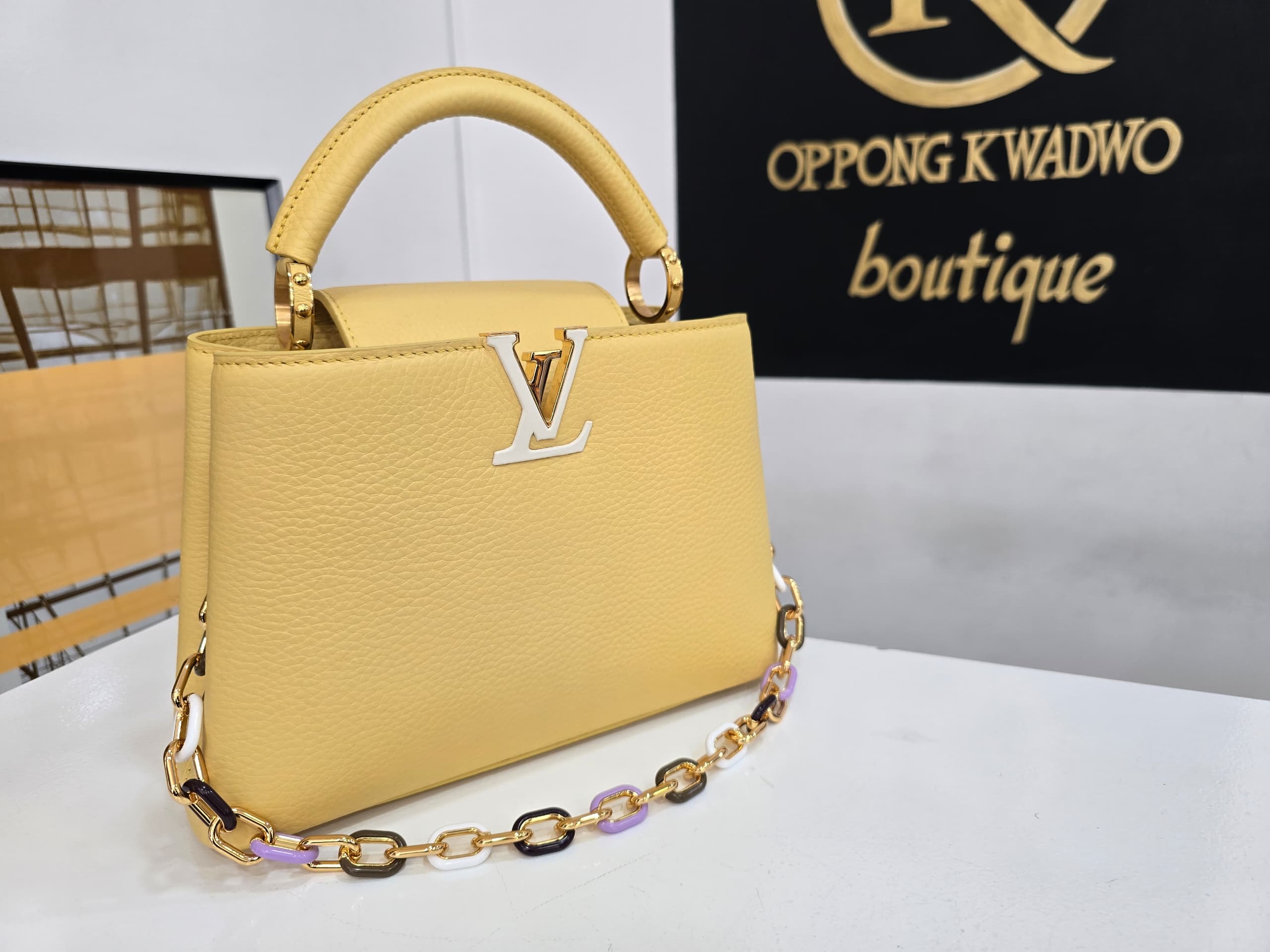 LOUIS VUITTON